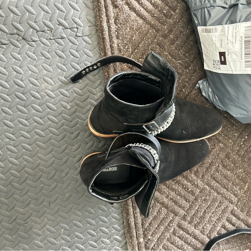H&M Black Ankle Boots Stylish Leather Design